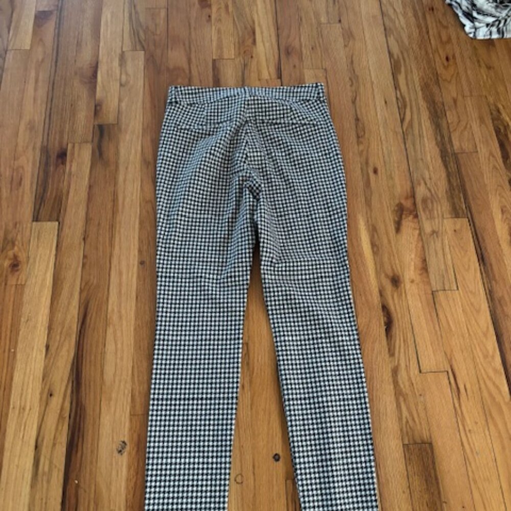 WOMANS OLD NAVY  DRESS PANTS SZ8 NEW WITH TAGS - Picture 3 of 3